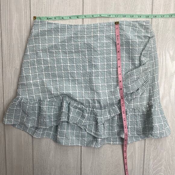 Altar'd State Women's Sage Green & White Checkered Ruffle Mini Skirt Size Large - Picture 4 of 10